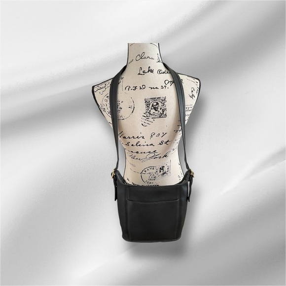 Coach Vintage Legacy 9816 Slim Duffle Bag. Leather EUC circa 2000 MSRP $600 - Picture 2 of 9